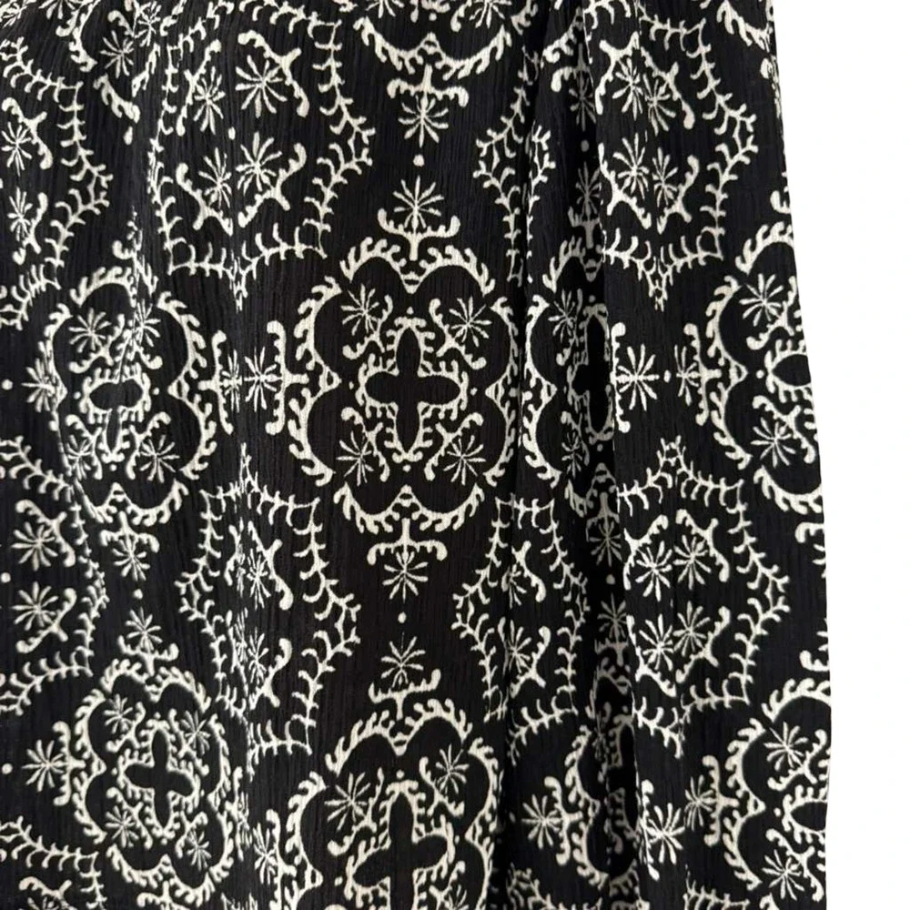 Ann Taylor Loft Black White Print Puff Long Sleeve Lightweight Top Shirt sz M